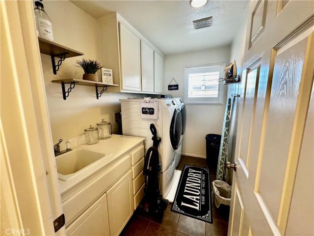 22 Helen, Beaumont, CA 92223