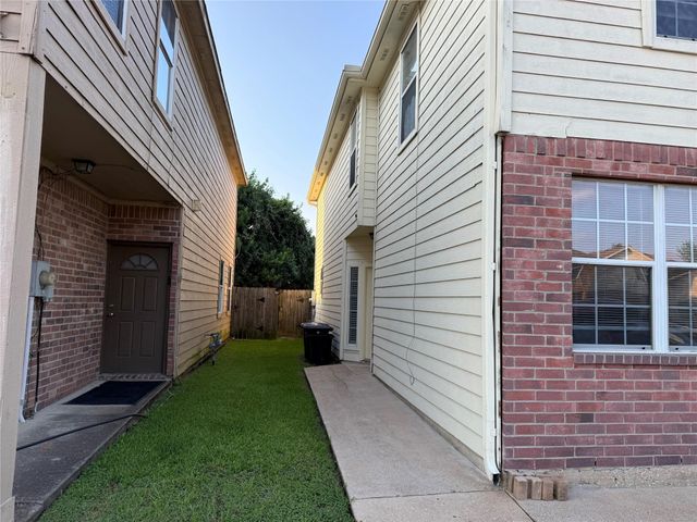 6410 Waldron Drive A, Houston, TX 77084