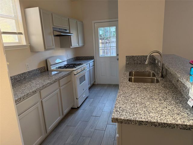 6410 Waldron Drive A, Houston, TX 77084