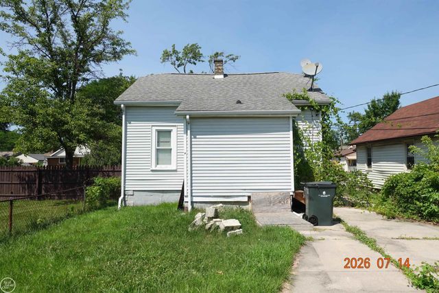 21804 Rosedale Street, Saint Clair Shores, MI 48080