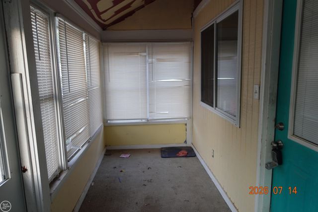 21804 Rosedale Street, Saint Clair Shores, MI 48080