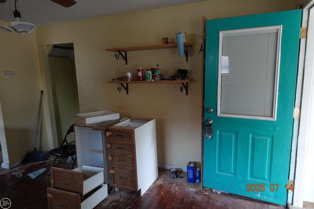 21804 Rosedale Street, Saint Clair Shores, MI 48080