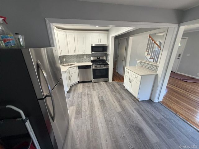 245 Warren Street, Uniondale, NY 11553