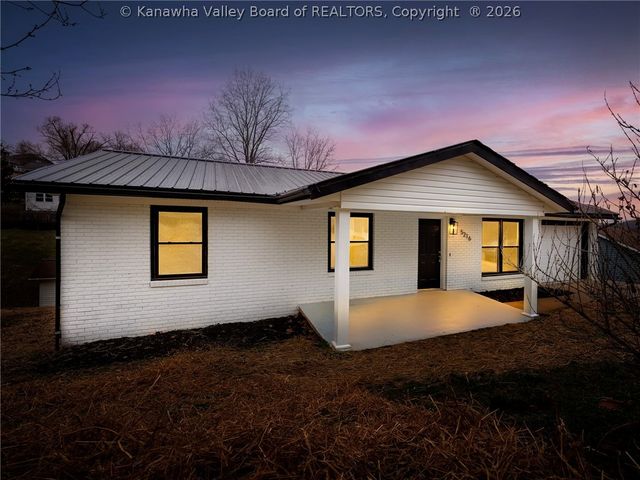 5216 Bethany Drive, Charleston, WV 25313