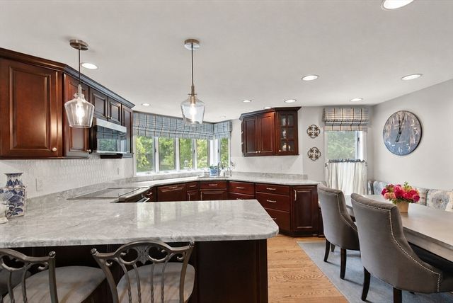 9 Perkins Lane, Lynnfield, MA 01940