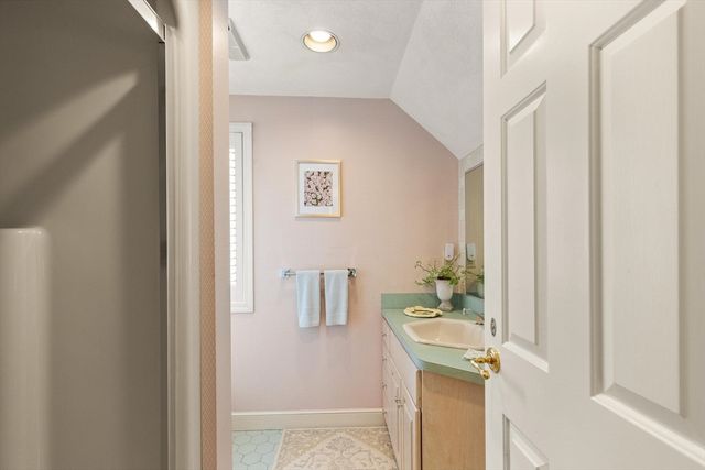 9 Perkins Lane, Lynnfield, MA 01940