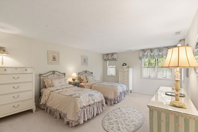 9 Perkins Lane, Lynnfield, MA 01940