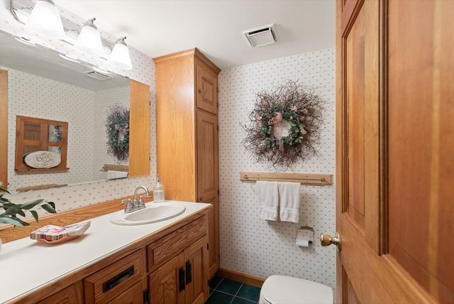 9 Perkins Lane, Lynnfield, MA 01940