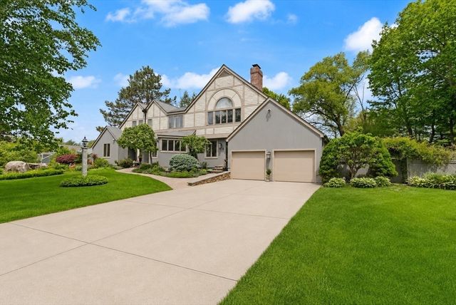 9 Perkins Lane, Lynnfield, MA 01940