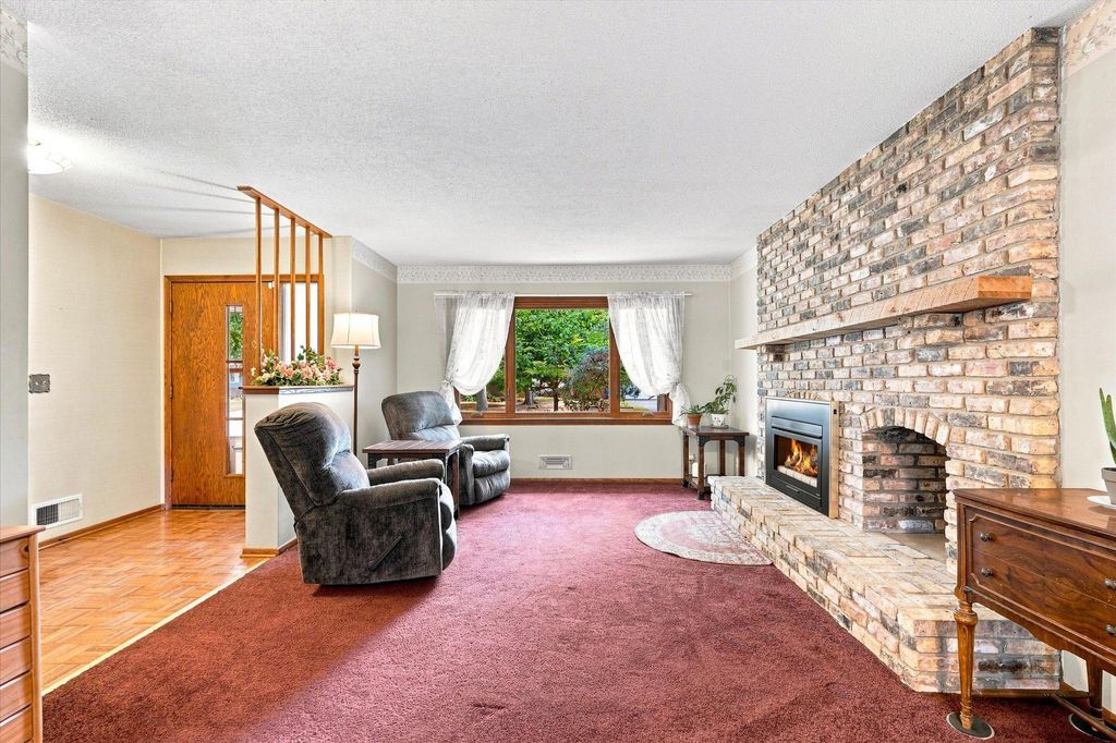 7428 Concerto Curve NE, Fridley, MN 55432 — photo 4