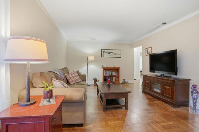 211 Berendos Avenue, Pacifica, CA 94044