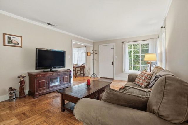 211 Berendos Avenue, Pacifica, CA 94044