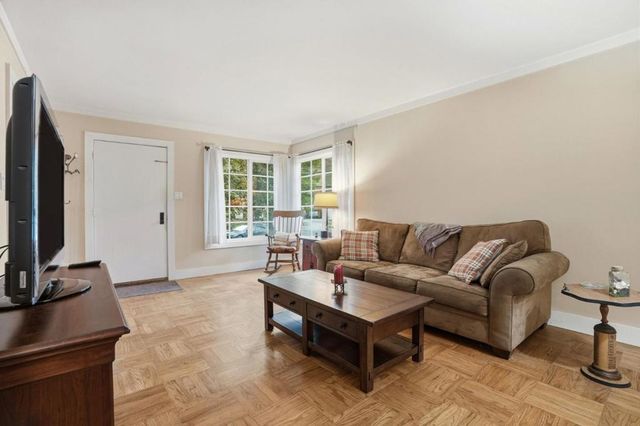 211 Berendos Avenue, Pacifica, CA 94044