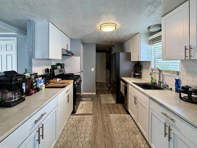 43060 Frontenac Avenue, Sterling Heights, MI 48314