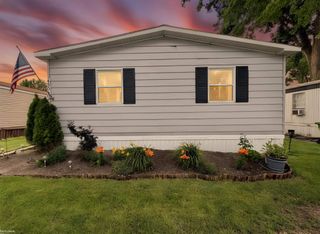 43060 Frontenac Avenue, Sterling Heights, MI 48314
