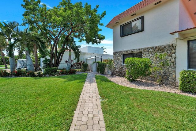 1901 N Riverside Drive Apt 1, Pompano Beach, FL 33062