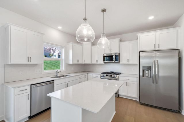 4883 Noble Drive NW, Rochester, MN 55901