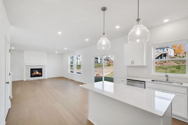 4883 Noble Drive NW, Rochester, MN 55901