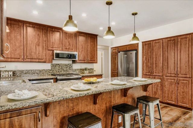 2552 Arnott Street, San Diego, CA 92110