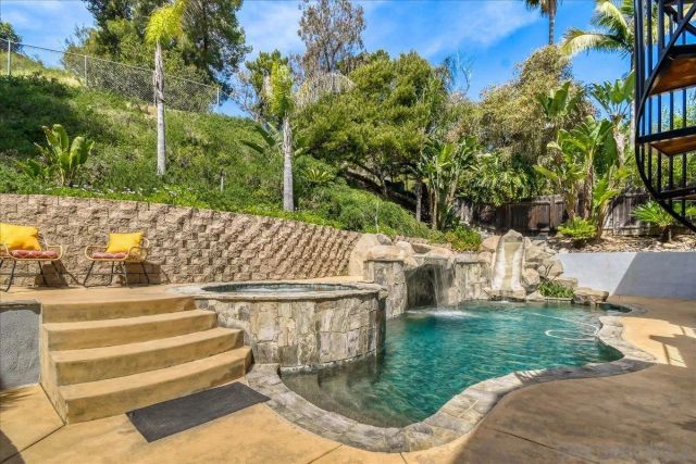 2552 Arnott Street, San Diego, CA 92110