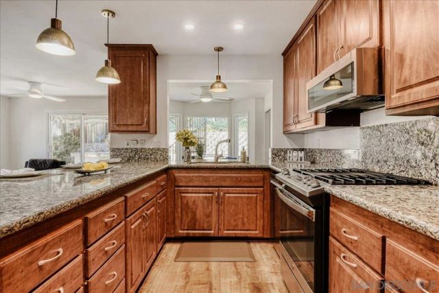 2552 Arnott Street, San Diego, CA 92110