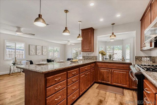 2552 Arnott Street, San Diego, CA 92110