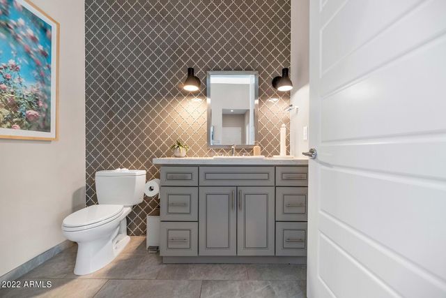 10195 E CACTUS Road, Scottsdale, AZ 85260