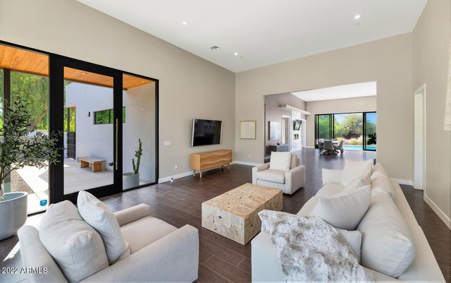 10195 E CACTUS Road, Scottsdale, AZ 85260