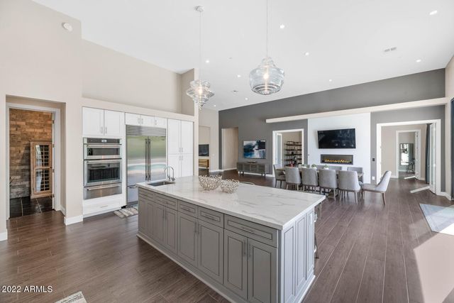 10195 E CACTUS Road, Scottsdale, AZ 85260