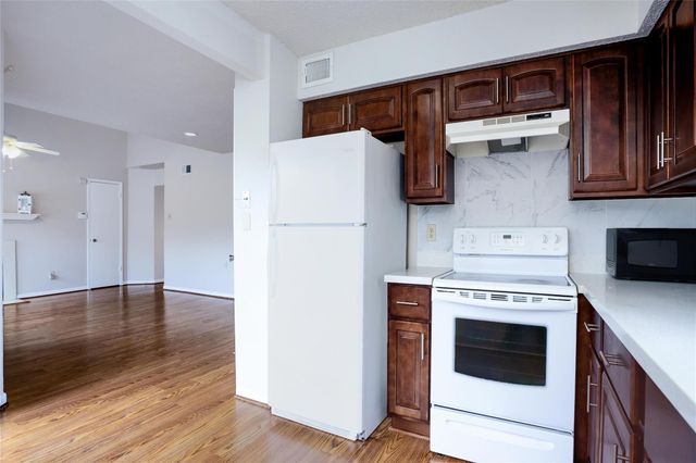 12400 Overbrook Lane 55C, Houston, TX 77077