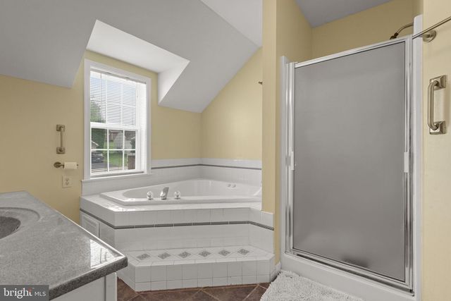 11 PARKVIEW DR, Seven Valleys, PA 17360