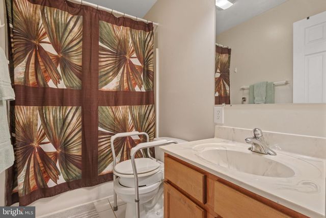 11 PARKVIEW DR, Seven Valleys, PA 17360