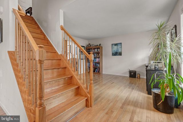 11 PARKVIEW DR, Seven Valleys, PA 17360