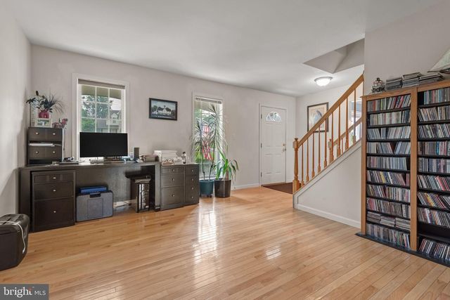 11 PARKVIEW DR, Seven Valleys, PA 17360