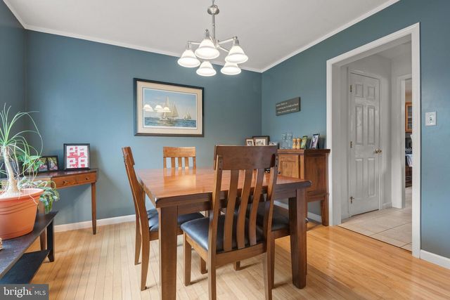 11 PARKVIEW DR, Seven Valleys, PA 17360