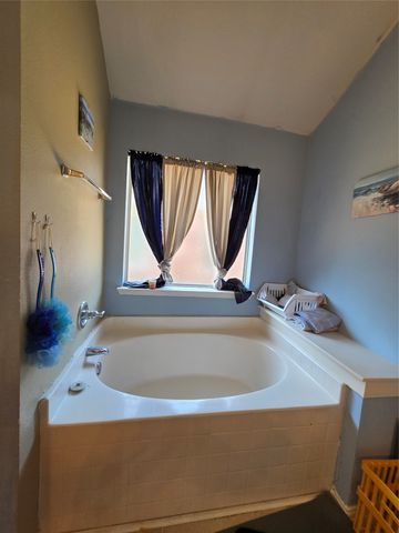 4412 Fox Meadows Lane, Mansfield, TX 76063