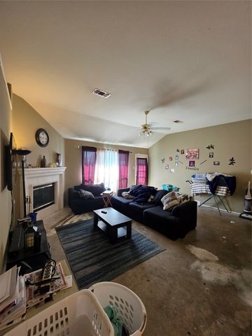 4412 Fox Meadows Lane, Mansfield, TX 76063