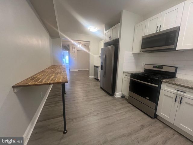 3031 SHANNON DR, Baltimore, MD 21213