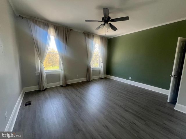 3031 SHANNON DR, Baltimore, MD 21213