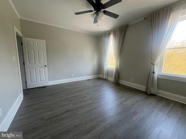 3031 SHANNON DR, Baltimore, MD 21213