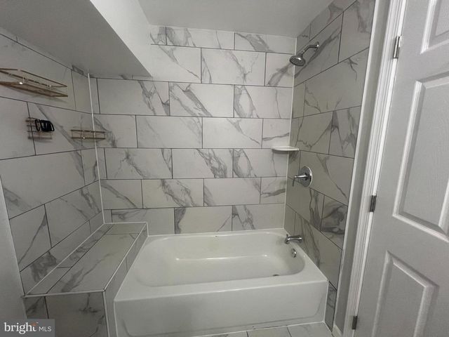 3031 SHANNON DR, Baltimore, MD 21213