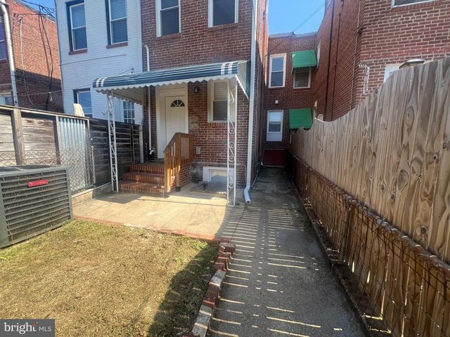 3031 SHANNON DR, Baltimore, MD 21213