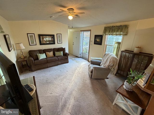 110 DAWN ST, Quarryville, PA 17566