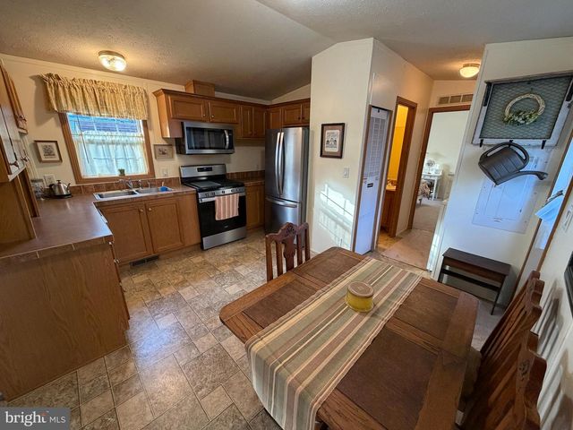 110 DAWN ST, Quarryville, PA 17566