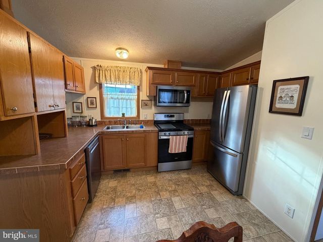 110 DAWN ST, Quarryville, PA 17566