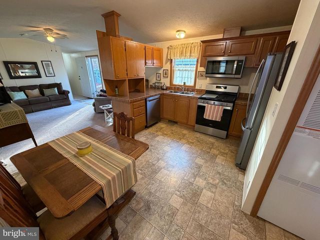 110 DAWN ST, Quarryville, PA 17566