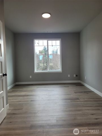 22 Raven Lane, Elma, WA 98541