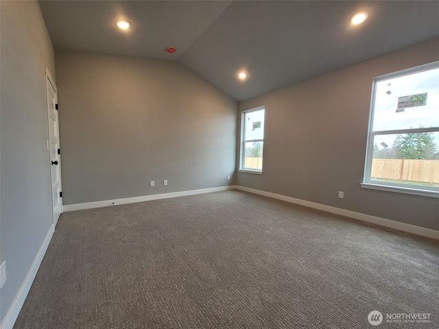 22 Raven Lane, Elma, WA 98541