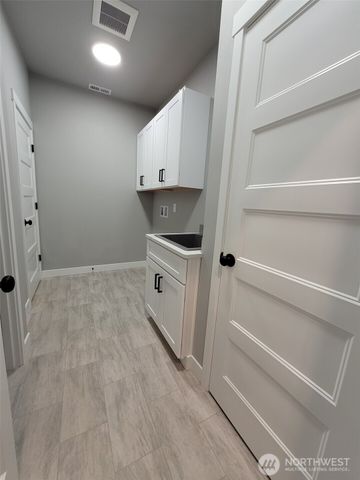 22 Raven Lane, Elma, WA 98541