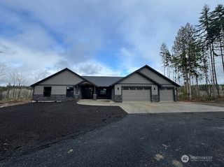 22 Raven Lane, Elma, WA 98541